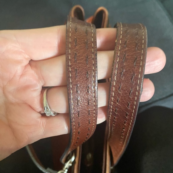 Fossil Tote with matching wallet - Picture 6 of 16